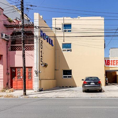 Ayenda Blue Cristal Hotell Monterrey Exteriör bild