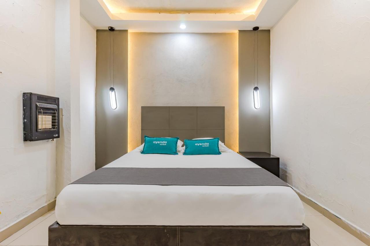 Ayenda Blue Cristal Hotell Monterrey Exteriör bild