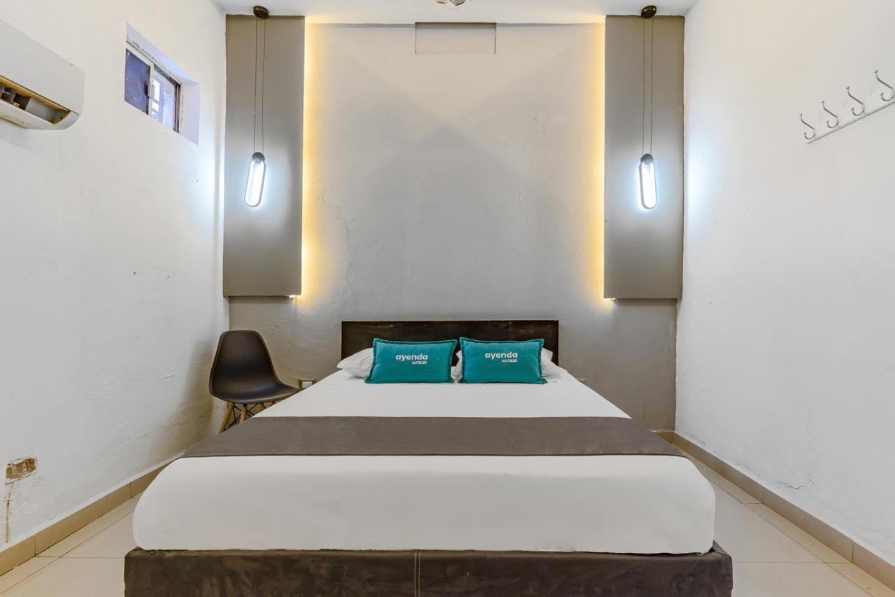 Ayenda Blue Cristal Hotell Monterrey Exteriör bild